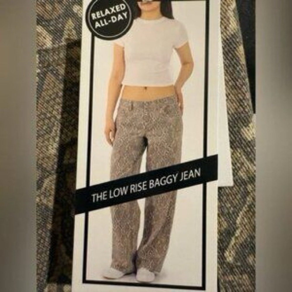 Love, Fire, Low Rise Baggy Snake Print Jeans in Tan and Brown SZ 13